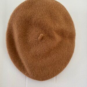 Parisian Wool Beret in Tan
